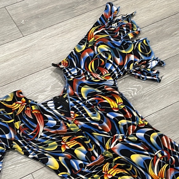 Ethnic Bird Print Maxi Dress with Flutter Sleeves - Picture 6 of 17